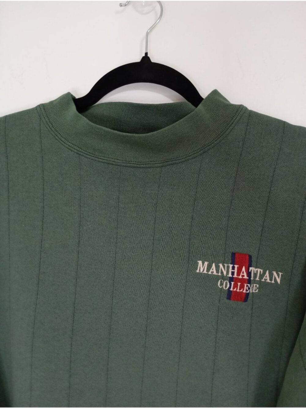 Vintage Jansport Manhattan College Green Sweatshirt Ribbed Crewneck L USA-Made - Picture 3 of 8